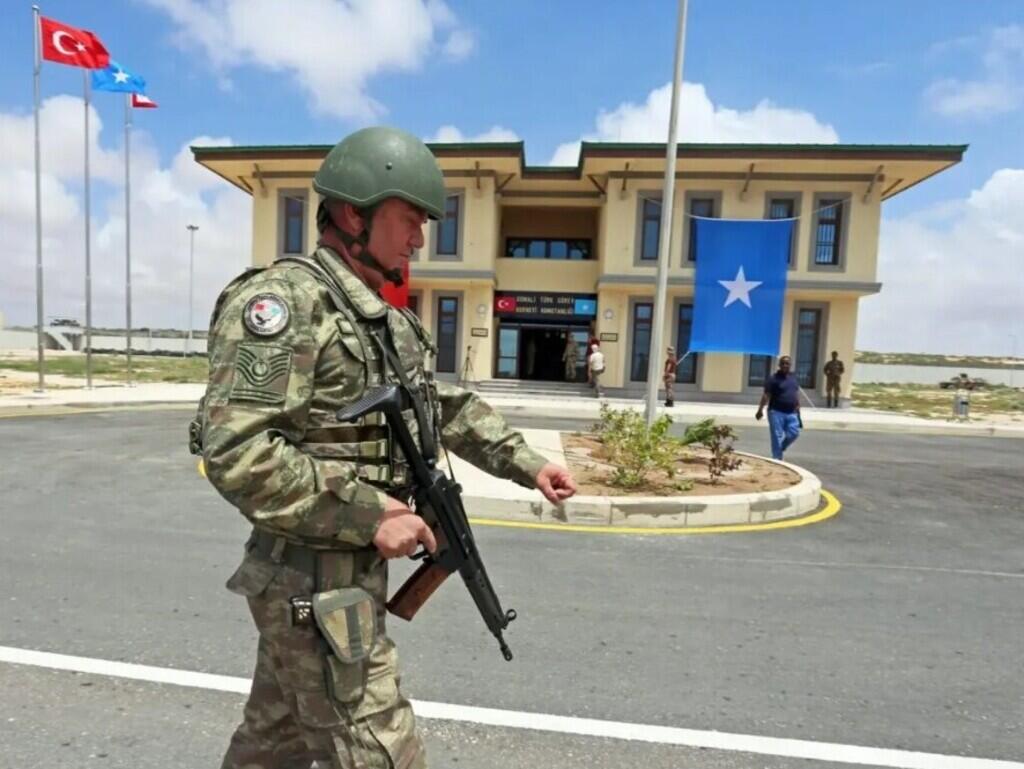 parlamento-turco-prorroga-por-dos-anos-mision-militar-en-somalia