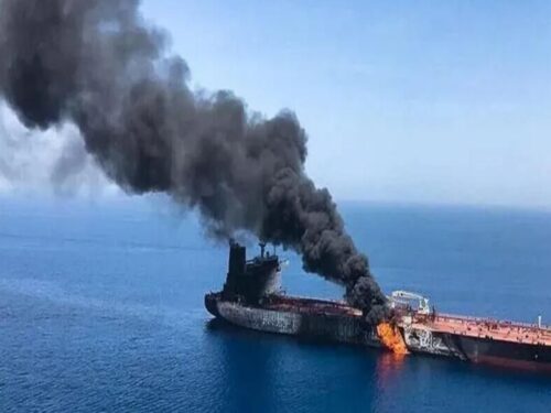 iran-informa-explosion-de-dos-petroleros-en-el-estrecho-de-ormuz