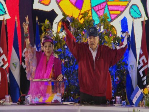 nicaragua-copresidentes-encabezan-acto-por-aniversario-de-revolucion