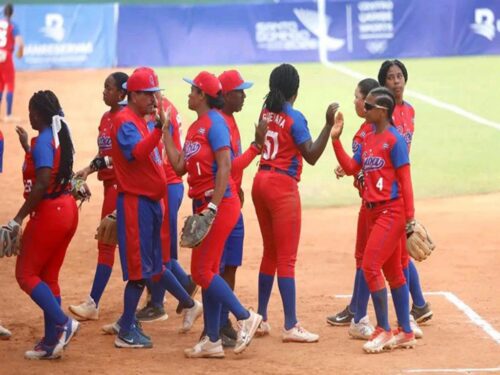 softbol-f-de-cuba-noqueo-en-ronda-de-consuelo-de-santo-domingo-2026