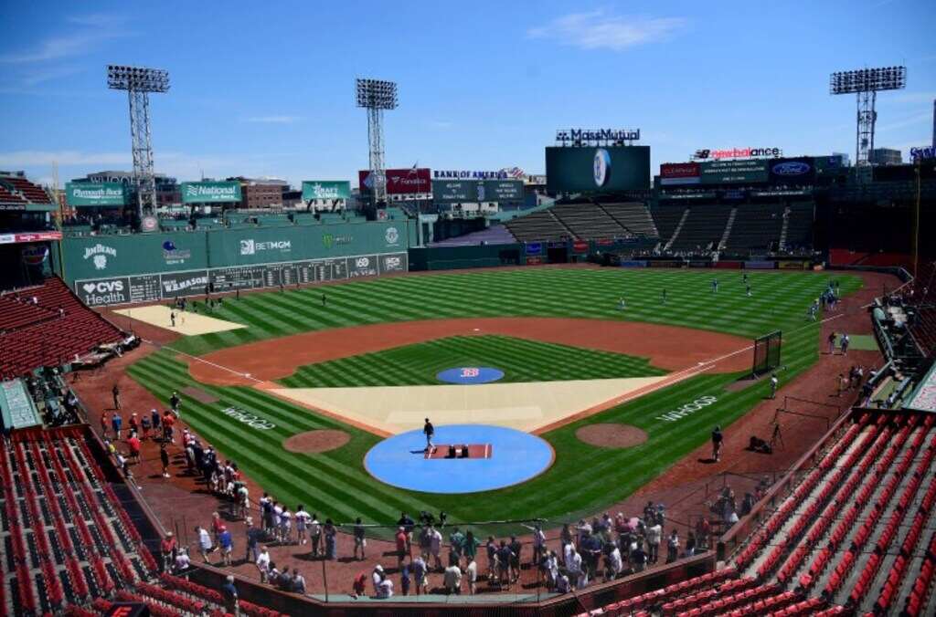mlb-medias-rojas-por-extender-su-furia-escarlata-en-el-fenway-park