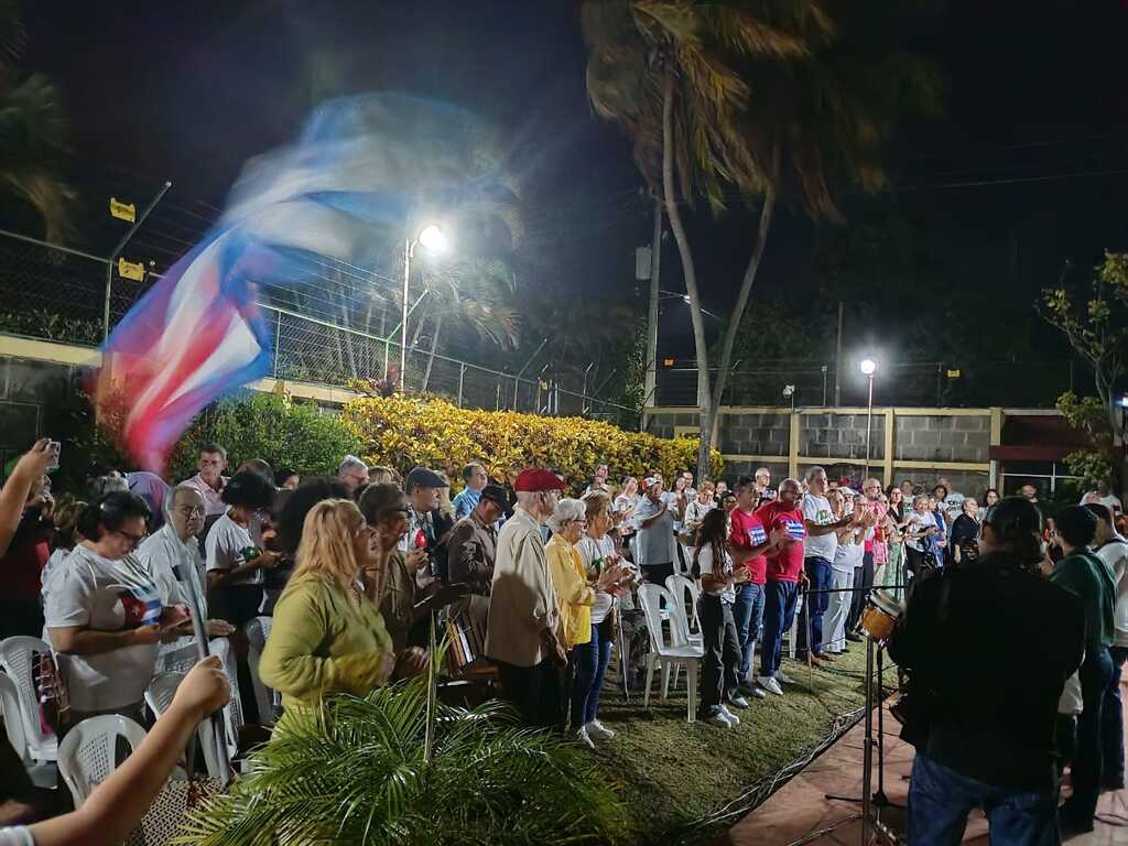 legado-de-fidel-es-bandera-en-movimiento-dicen-cubanos-en-nicaragua