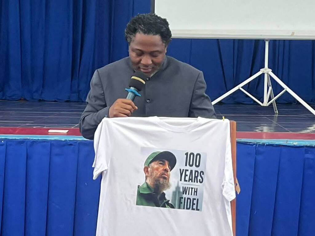 desde-liberia-homenaje-a-la-solidaridad-de-fidel-castro-con-el-mundo