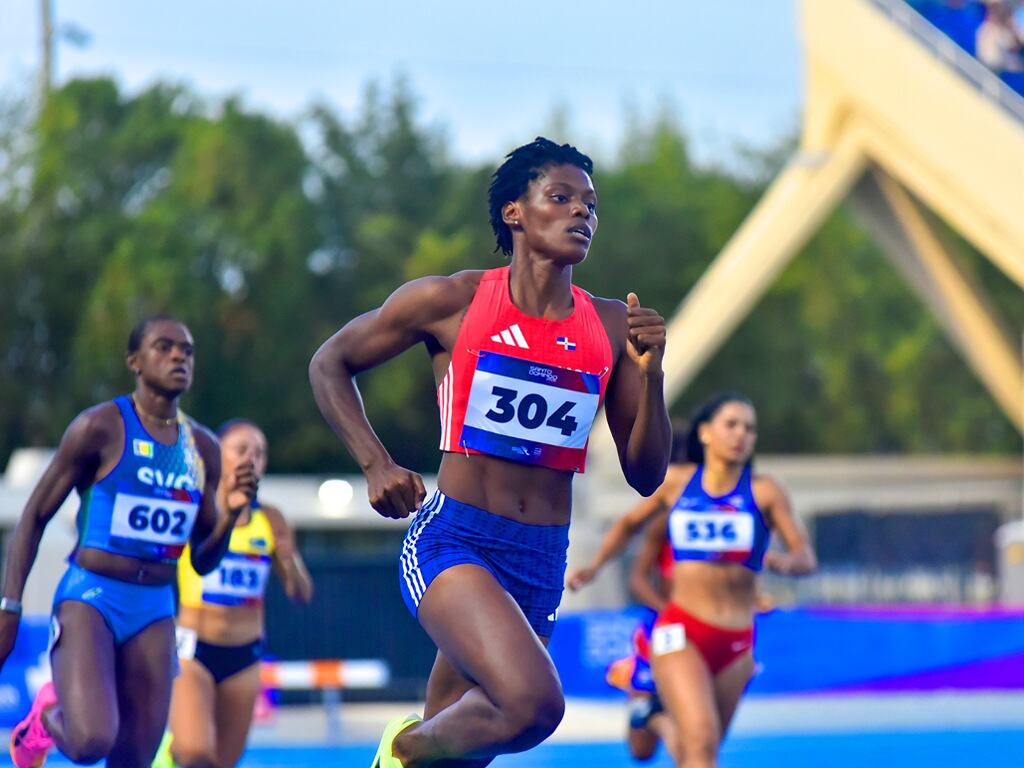 dominicana-paulino-busca-revalidar-titulo-regional-en-400-m
