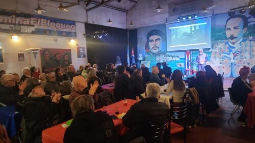fidel-castro-presente-en-la-casa-de-la-amistad-argentino-cubana