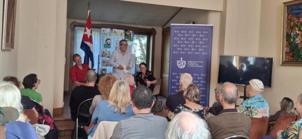 presentado-en-bruselas-el-libro-fidel-castro-mas-alla-del-mito