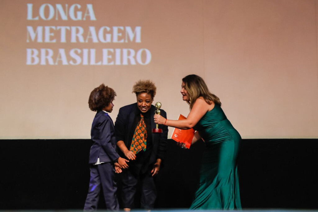 filme-nosso-segredo-triunfa-en-festival-de-cine-de-gramado-brasil