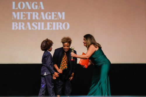 filme-nosso-segredo-triunfa-en-festival-de-cine-de-gramado-brasil
