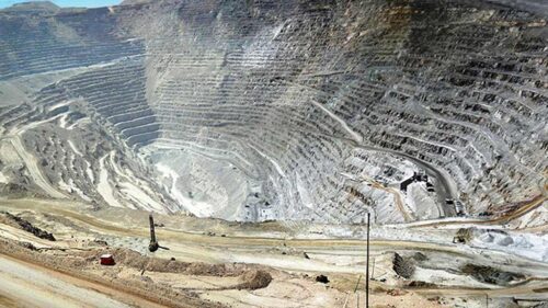amplia-mayoria-de-chilenos-rechaza-privatizar-empresa-del-cobre