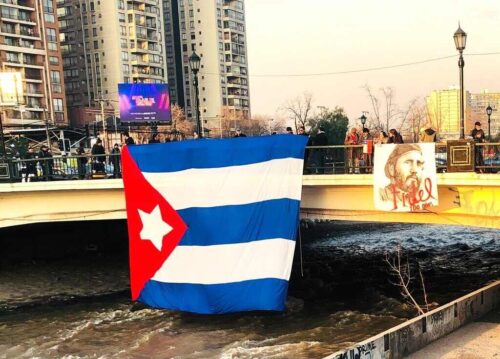 con-banderazo-en-chile-rinden-homenaje-al-centenario-de-fidel