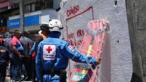 labores-de-busqueda-y-rescate-continuan-en-colombia-tras-sismo