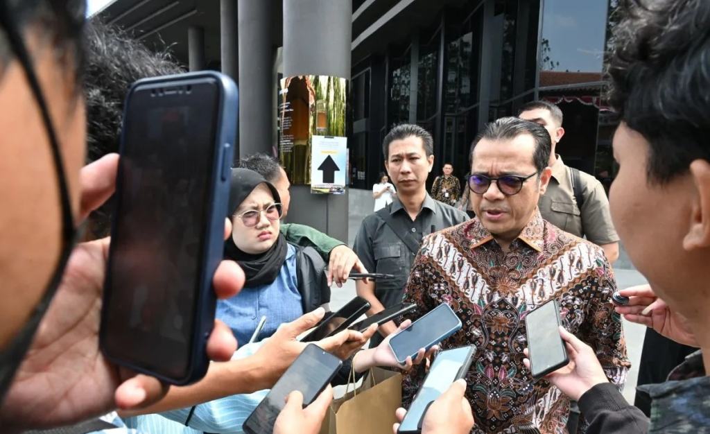 https://en.antaranews.com/news/426963/indonesia-aims-to-become-global-ai-player-not-just-user-ministry