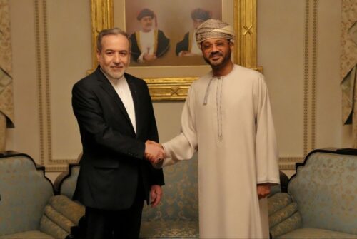 iran-reporta-avances-en-dialogo-con-oman-sobre-el-estrecho-de-ormuz