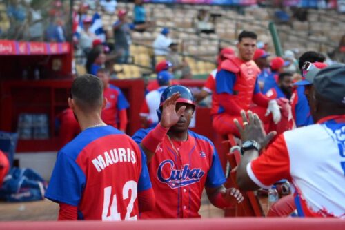 beisbol-de-cuba-gano-y-paso-invicto-a-super-ronda-de-santo-domingo