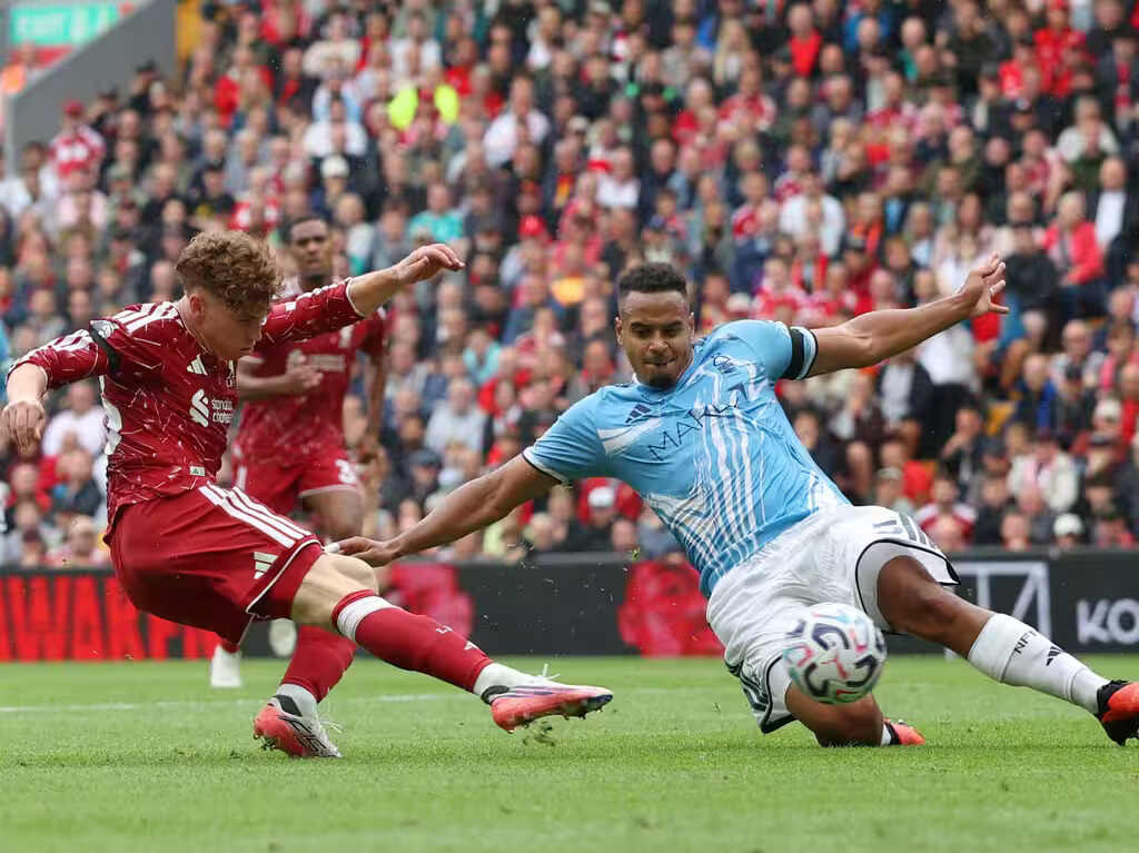 liverpool-y-nottingham-forest-empatan-en-la-premier-legue