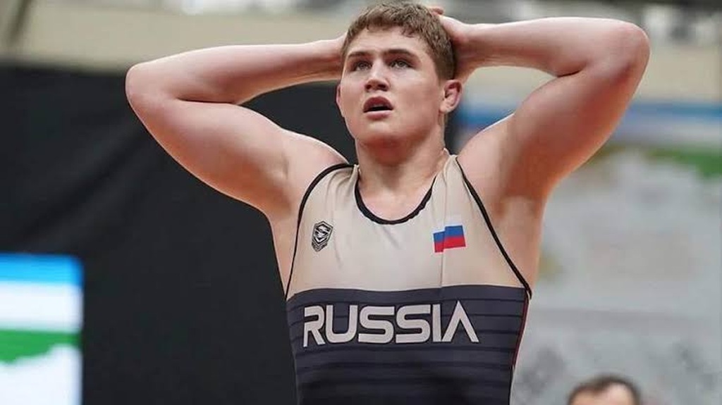 atleta-ruso-ilyasov-gano-el-mundial-junior-de-lucha-grecorromana
