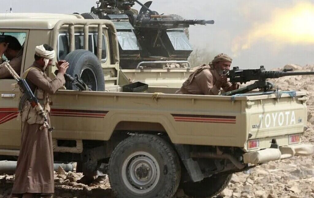 reportan-combates-entre-fuerzas-gubernamentales-yemenies-y-huties
