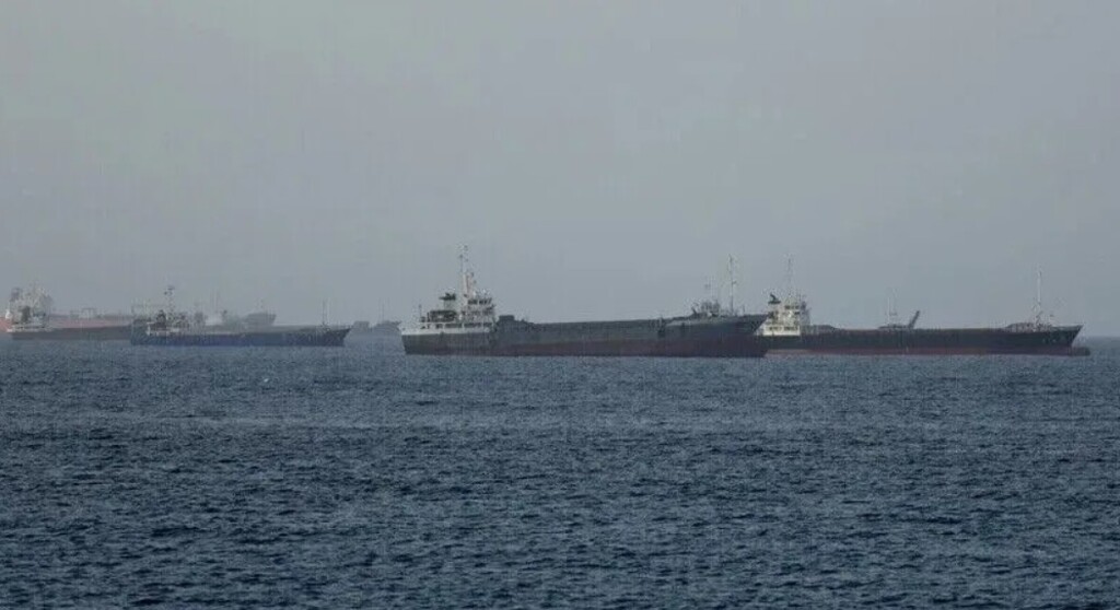 dos-marineros-mueren-en-ataque-a-buque-saudi-en-el-estrecho-de-ormuz