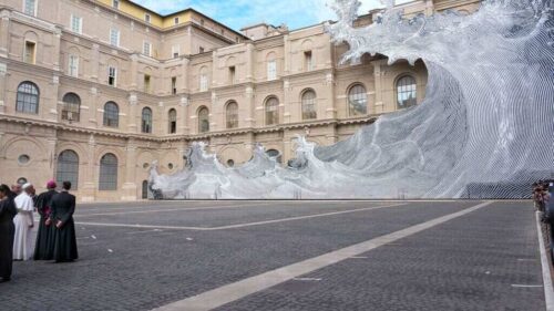 jr-lleva-el-diluvio-al-vaticano-en-reflexion-sobre-agua-y-futuro