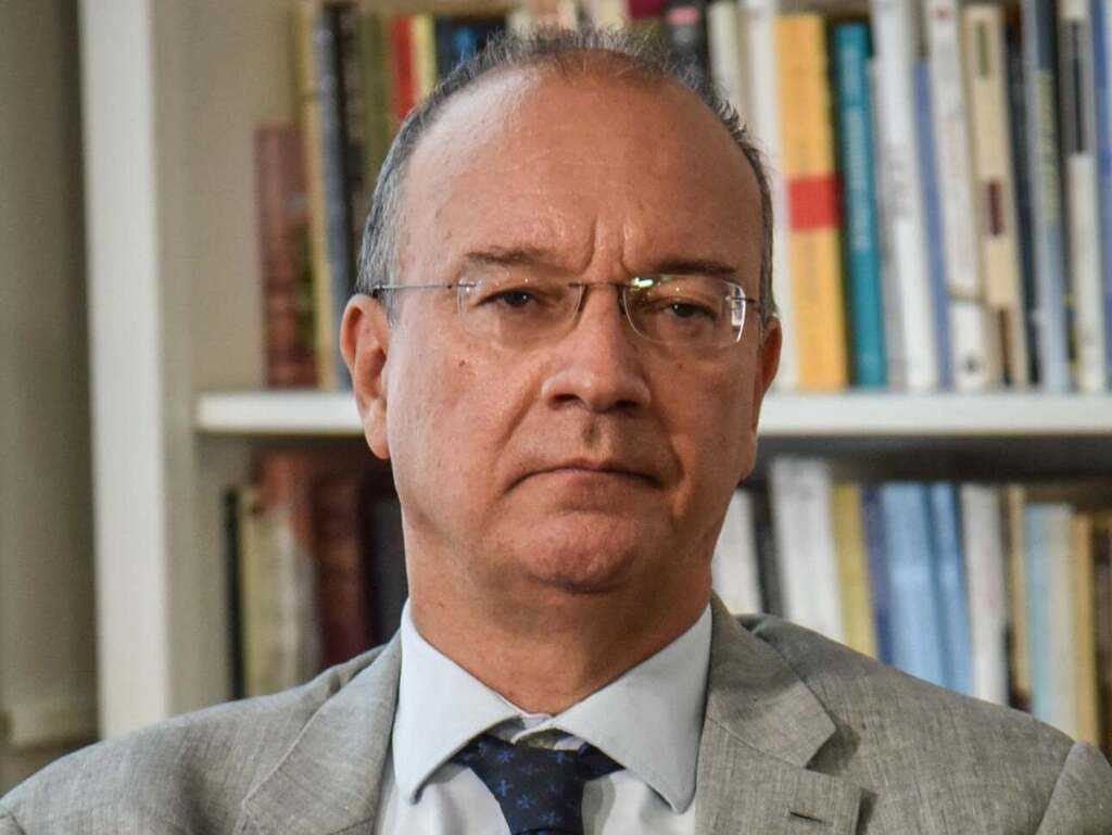 meloni-condena-amenaza-contra-ministro-italiano-de-educacion