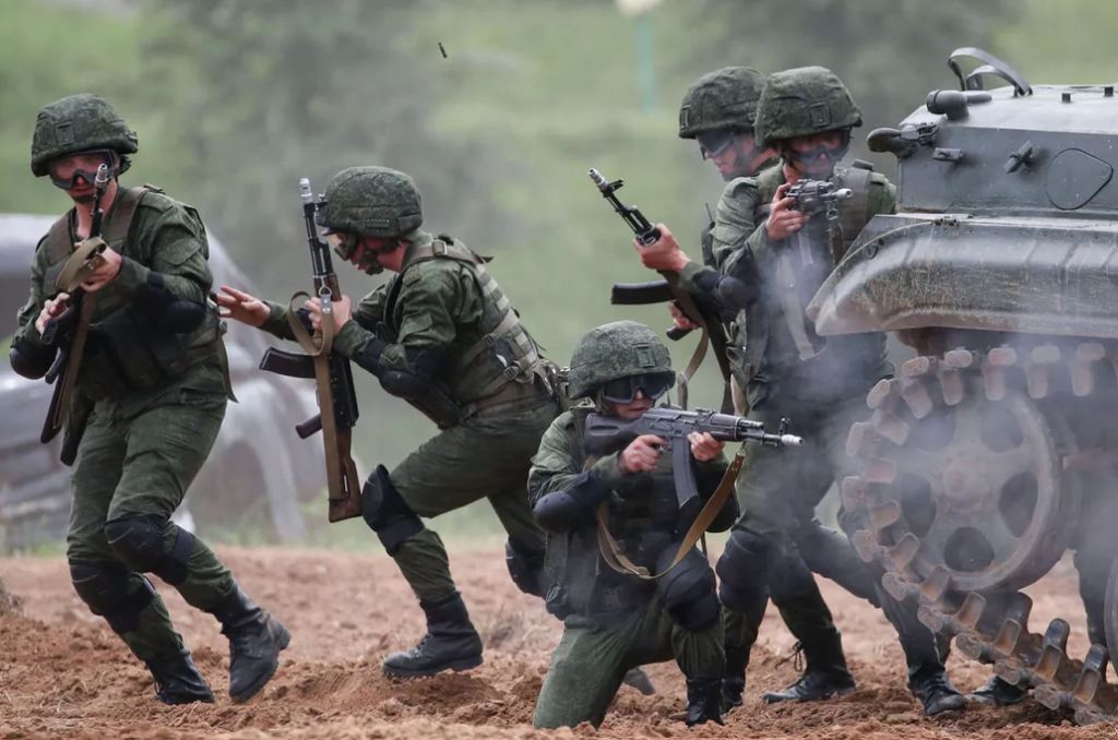 belarus-realiza-maniobras-en-su-frontera-occidental