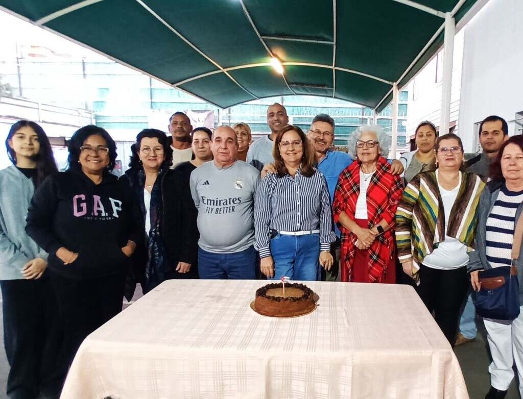 celebran-en-chile-aniversario-de-mayor-organizacion-de-masas-de-cuba