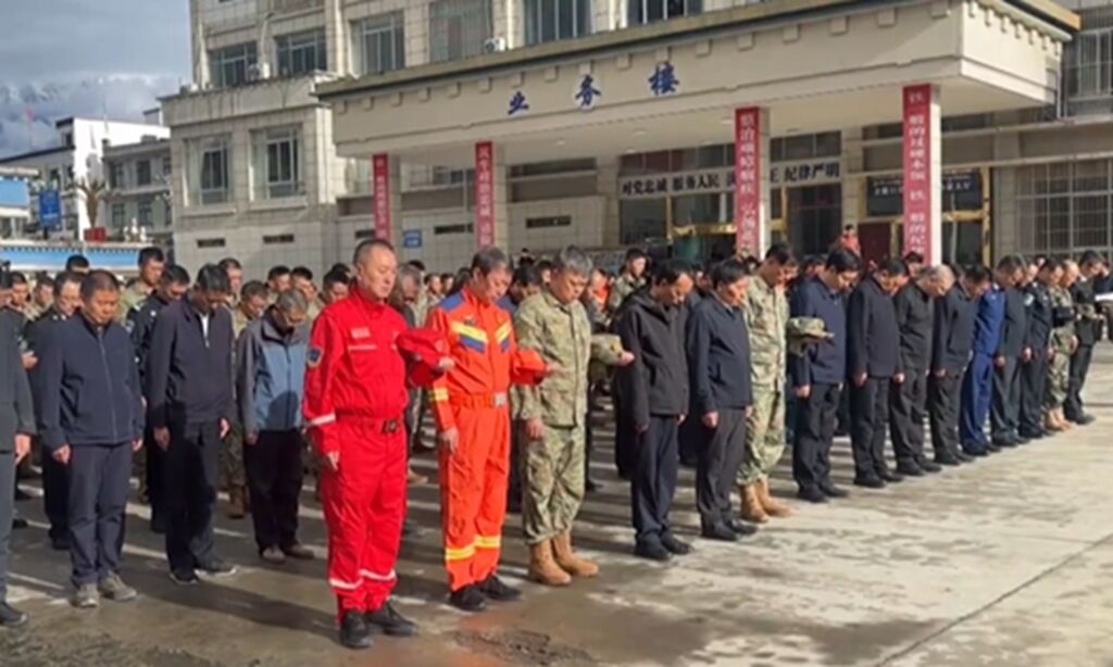realizan-ceremonias-funebres-de-victimas-por-desastre-en-china