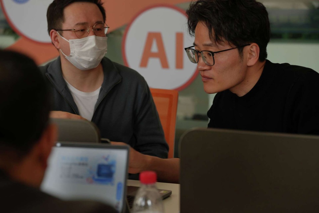 china-supera-los-700-millones-de-usuarios-de-ia-generativa