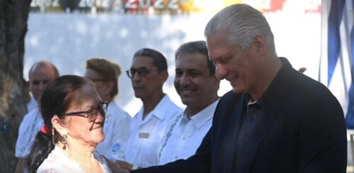 diaz-canel-curso-universitario-expresion-de-nacion-que-no-se-rinde-2