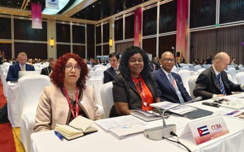 denuncian-cerco-de-eeuu-contra-cuba-en-cita-internacional-en-laos