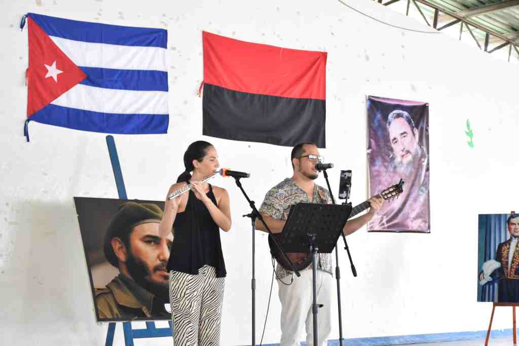 cubanos-en-nicaragua-celebran-los-cdr-y-denuncian-bloqueo-de-eeuu