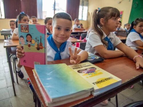 cuba-la-terquedad-de-volver-a-las-aulas
