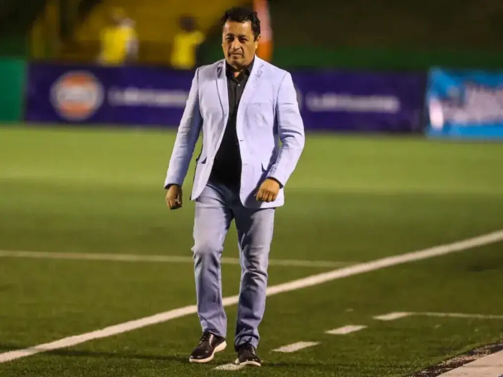 mexicano-montoya-toma-mando-de-comunicaciones-en-futbol-de-guatemala