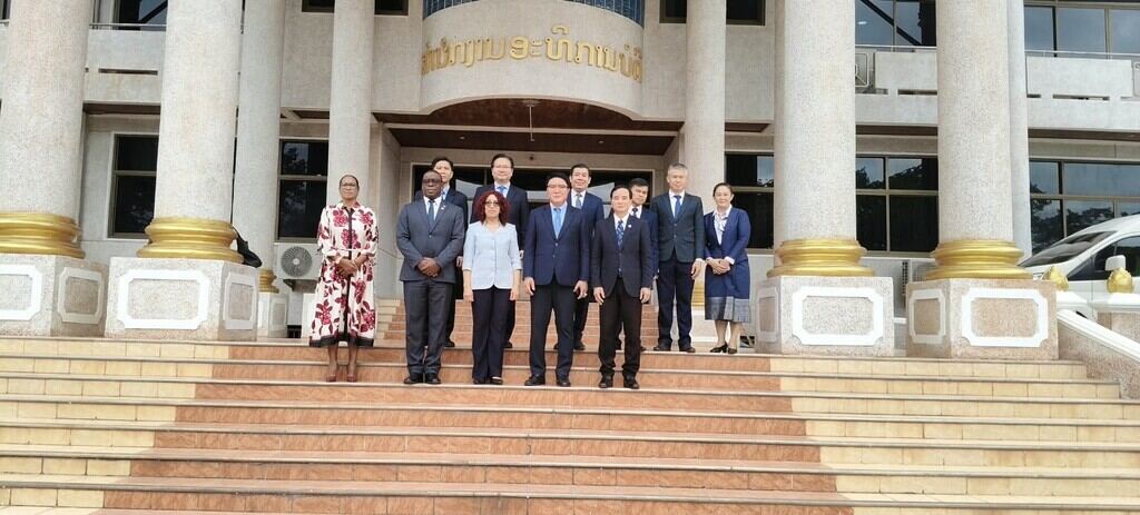 universidades-de-laos-y-cuba-firman-acuerdo-de-cooperacion-deportiva