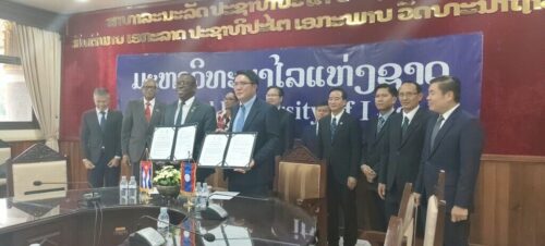 universidades-de-laos-y-cuba-firman-acuerdo-de-cooperacion-deportiva