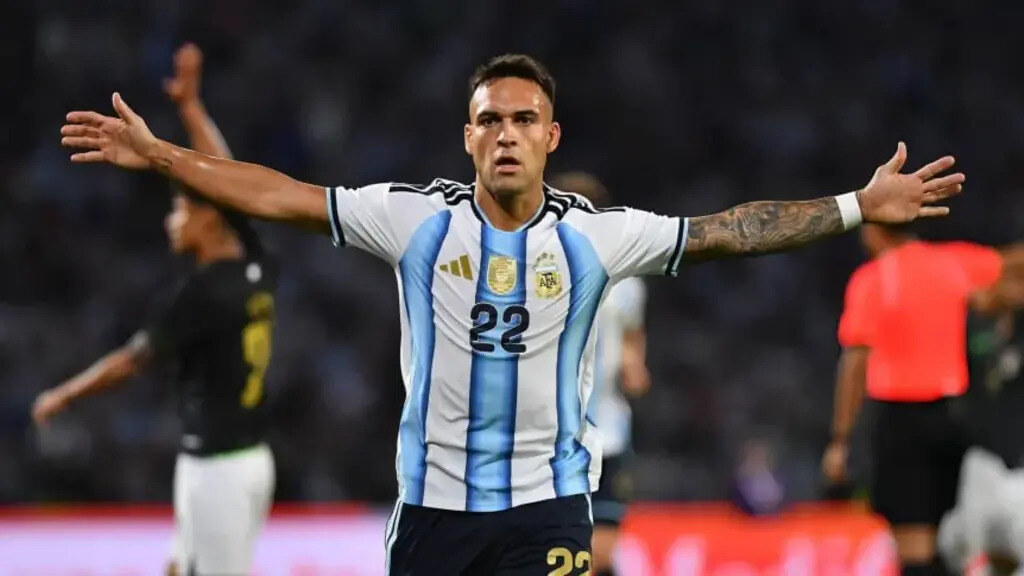 la-argentina-post-messi-golea-4-0-a-bolivia-en-cordoba