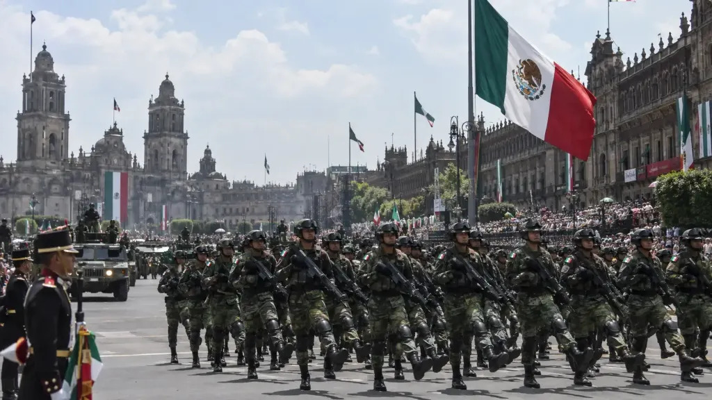 desfile-militar-celebra-inicio-de-lucha-independentista-en-mexico