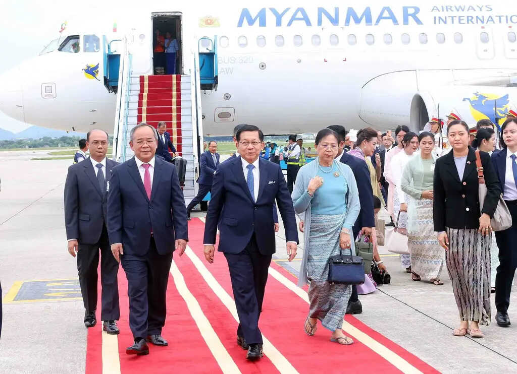 llega-a-vietnam-presidente-de-myanmar