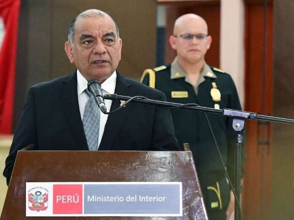 formalizan-pedido-de-interpelacion-a-ministro-del-interior-de-peru
