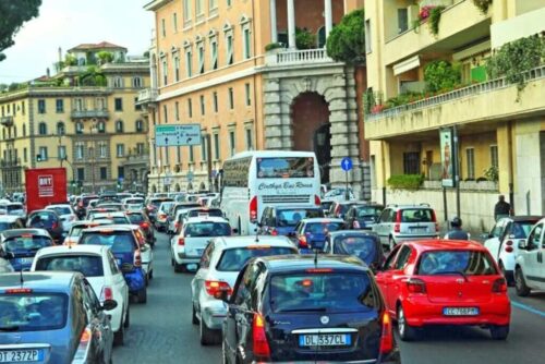 gobierno-italiano-prorroga-rebaja-de-impuestos-al-combustible
