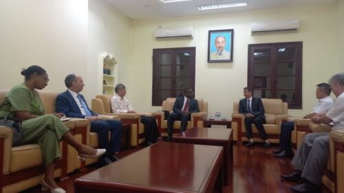 vietnam-y-cuba-evaluan-potencialidades-para-elevar-lazos-deportivos