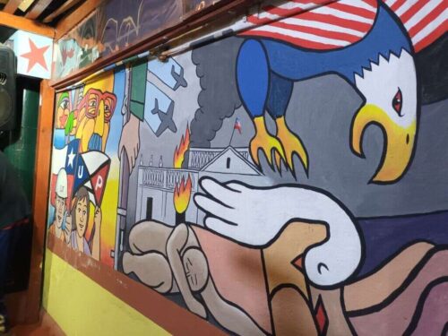 inauguran-en-chile-mural-en-homenaje-a-eliana-aranibar-y-gladys-marin