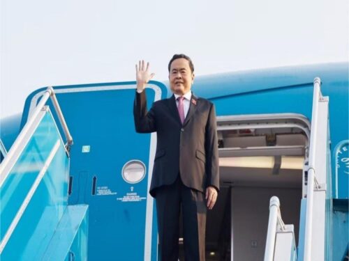presidente-del-parlamento-vietnamita-viaja-a-china-en-visita-oficial