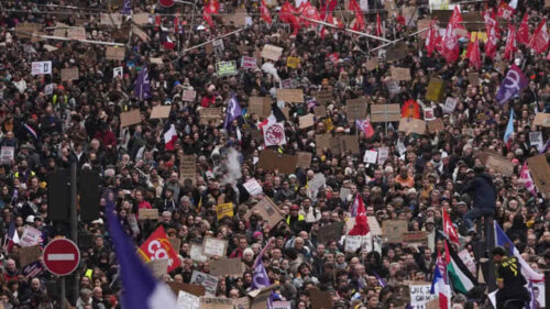mas-de-110-mil-personas-marchan-en-paris-contra-coste-de-la-vida