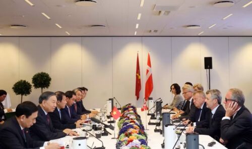 lider-vietnamita-mantiene-encuentro-con-empresarios-en-dinamarca