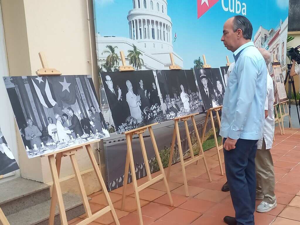 recuerdan-60-anos-de-la-primera-visita-de-raul-castro-a-vietnam