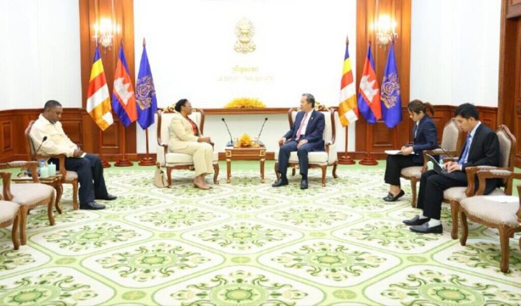 senado-de-camboya-impulsa-agenda-de-cooperacion-con-cuba