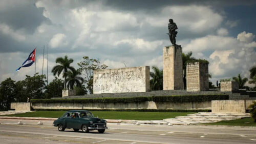 evocan-legado-de-ernesto-guevara-de-la-serna-en-el-centro-de-cuba