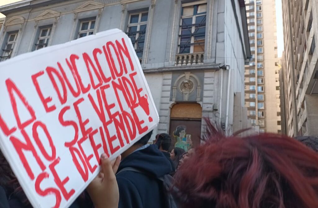 convocan-protestas-en-chile-contra-los-recortes-en-educacion