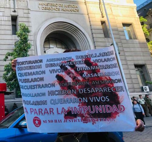 en-el-parlamento-y-en-la-calle-piden-en-chile-renuncia-de-ministro